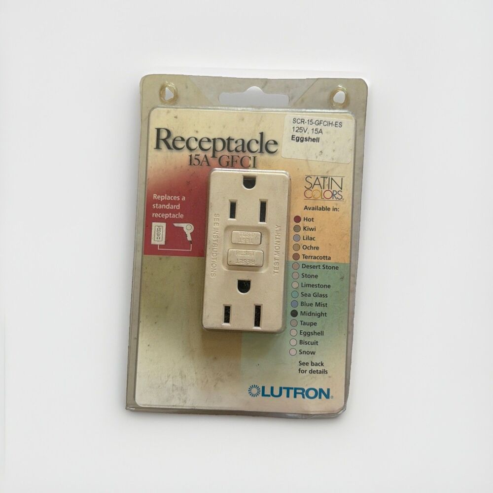 New Lutron Receptacle Outlet 15A Model SCR-15H-SW In Eggshell
